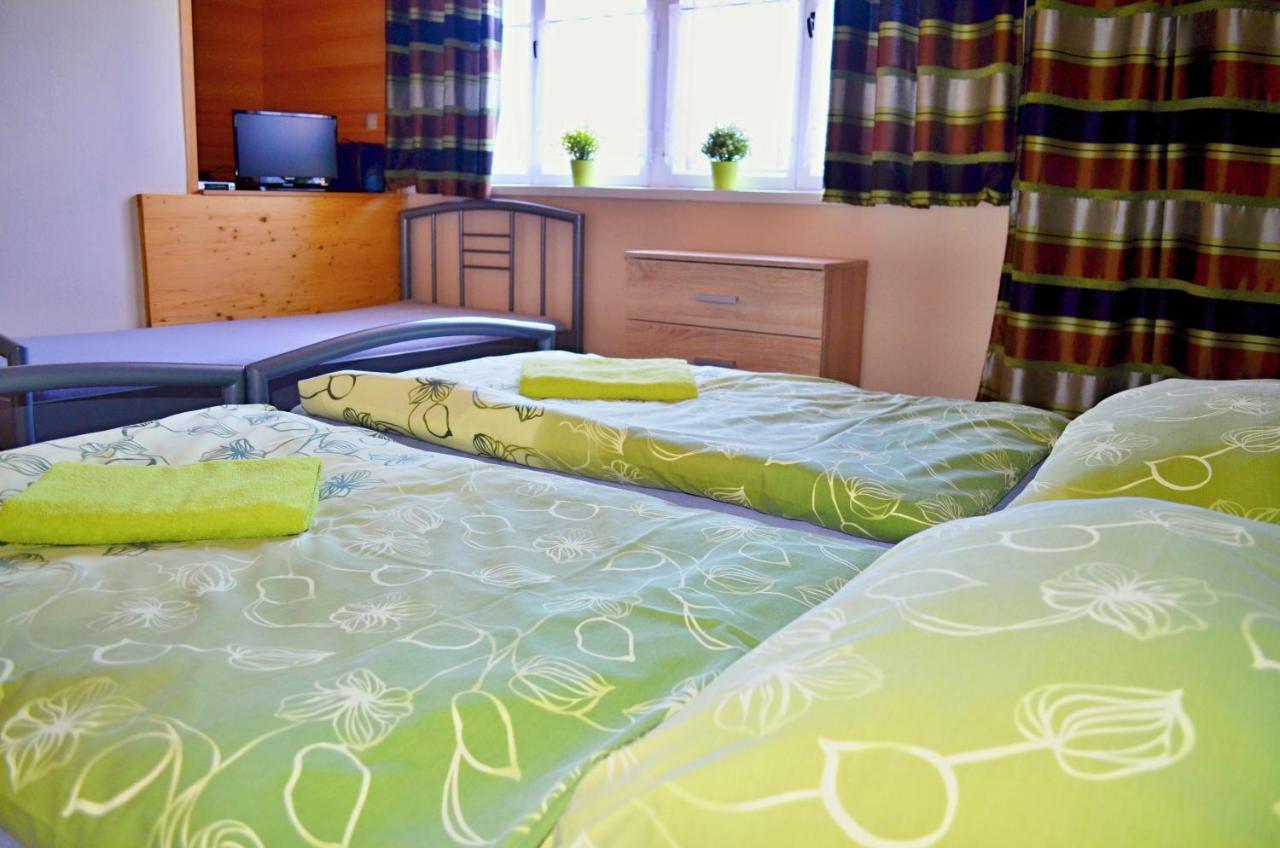 Vinarstvi Koliba Lägenhet Cejkovice  Exteriör bild